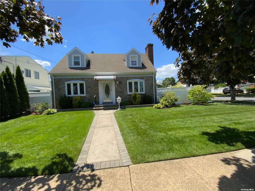 83 Perry Street Hempstead NY 11550
