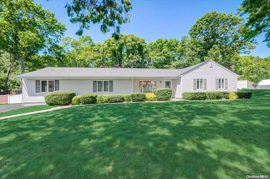 92 Forest Road Centereach NY 11720
