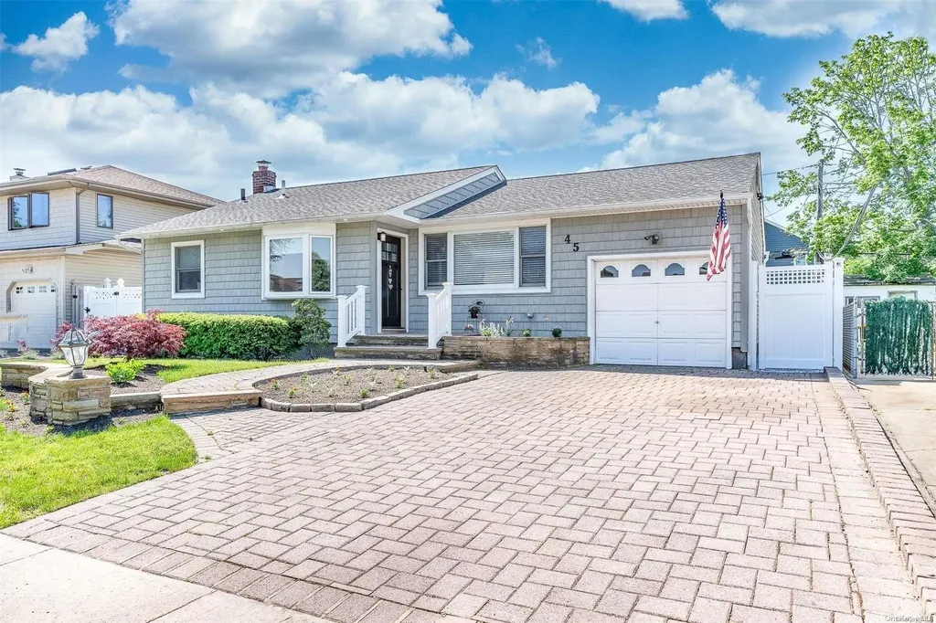 45 William Road Massapequa NY 11758