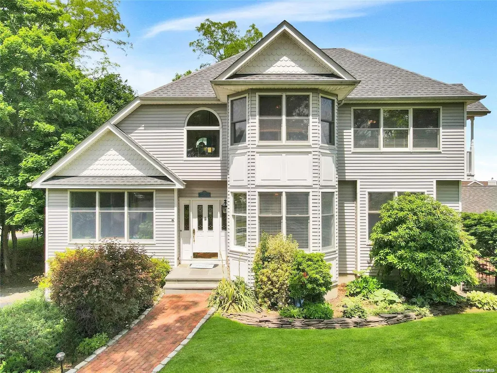 91 Soundview Drive Rocky Point NY 11778