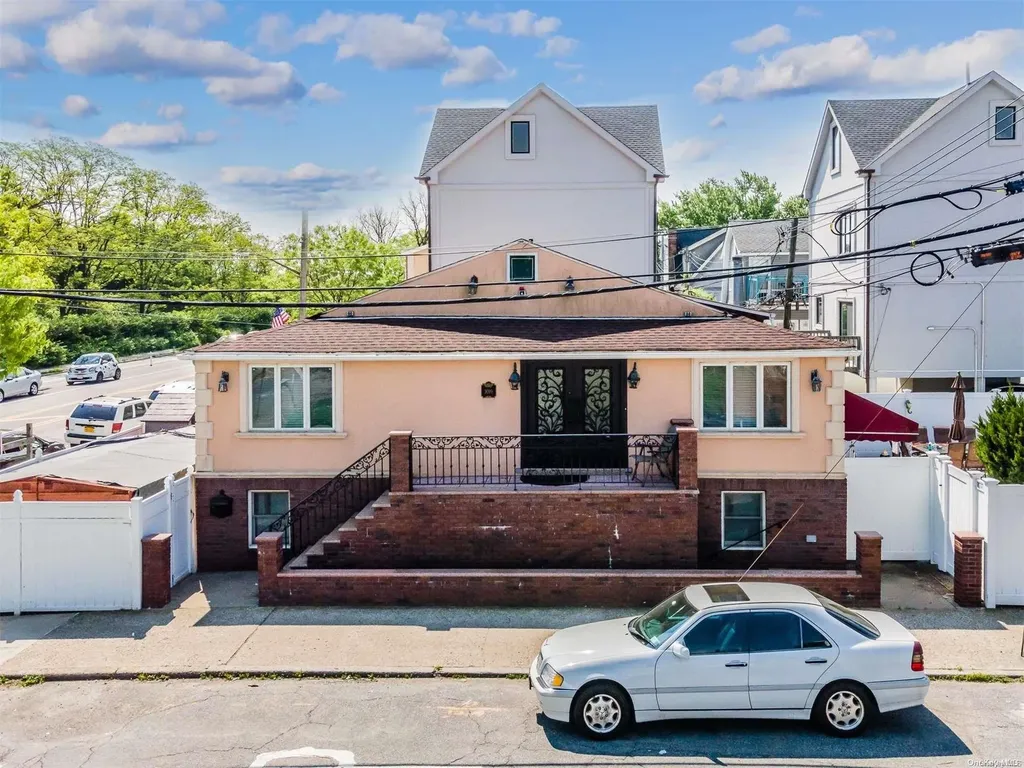 3010 Gerritsen Avenue Brooklyn NY 11229