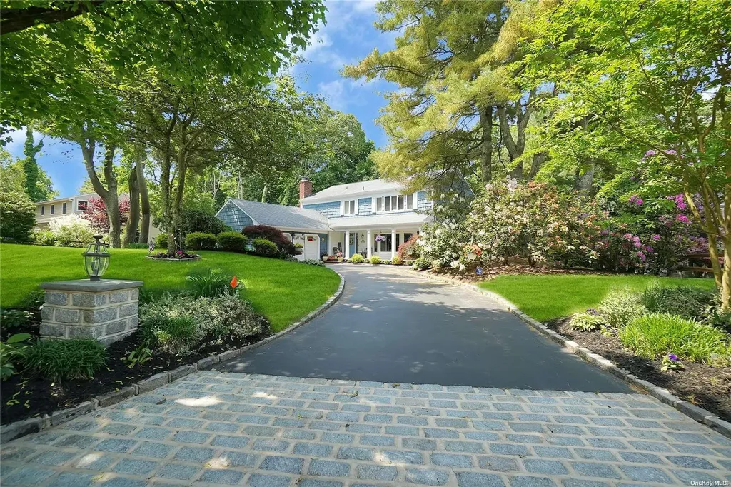 6 Milleridge Lane Smithtown NY 11787