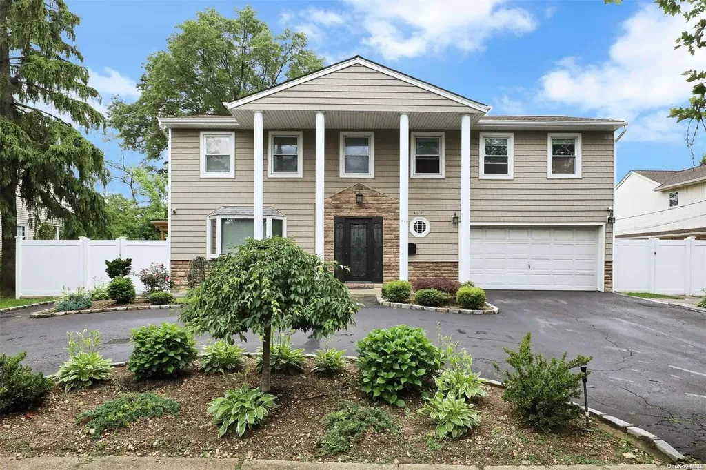 402 S Marginal Road Jericho NY 11753