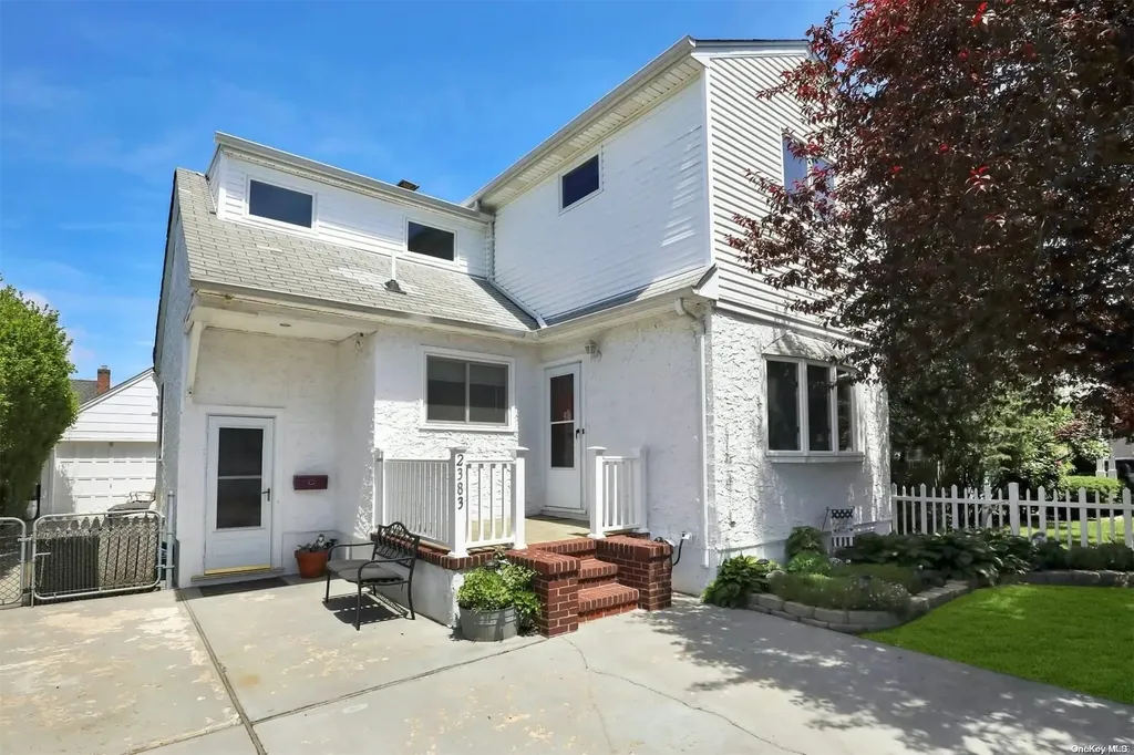 2383 Elbert Avenue North Bellmore NY 11710