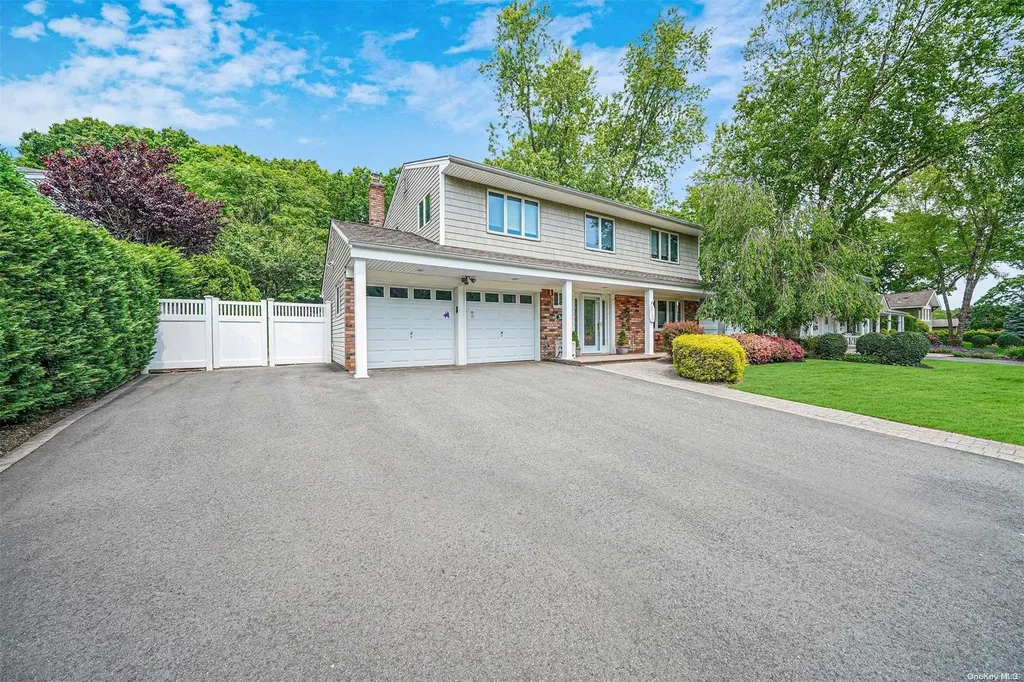 34 Washington Boulevard Smithtown NY 11787