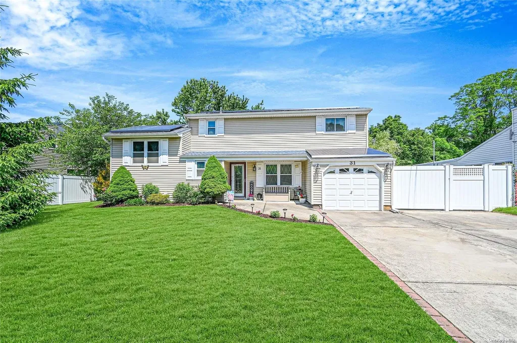 31 Continental Drive Centereach NY 11720