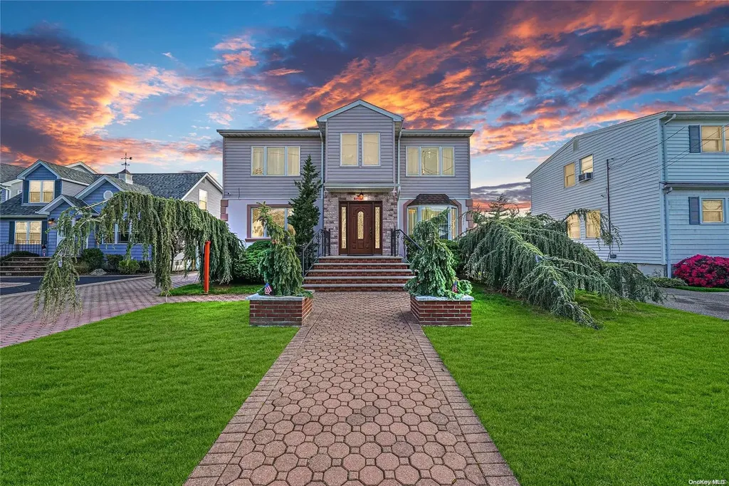 3340 Harold Street Oceanside NY 11572