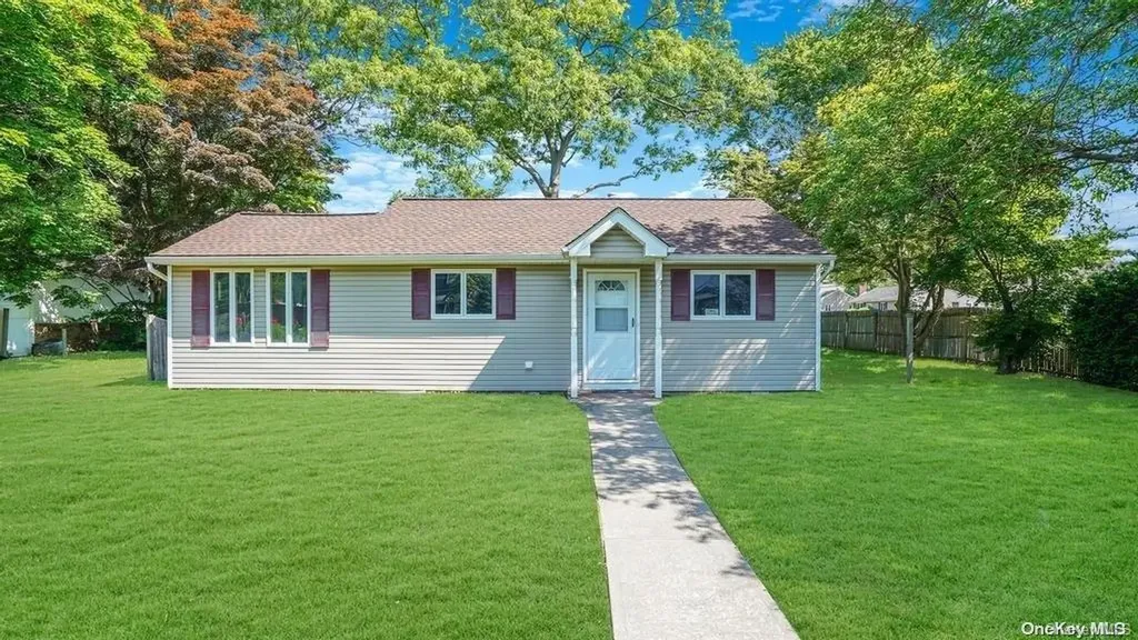 5 Park Street Centereach NY 11720