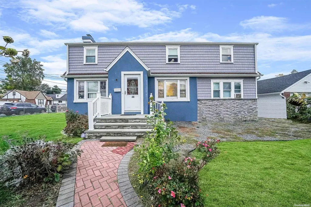 48 Stevens Street Roosevelt NY 11575