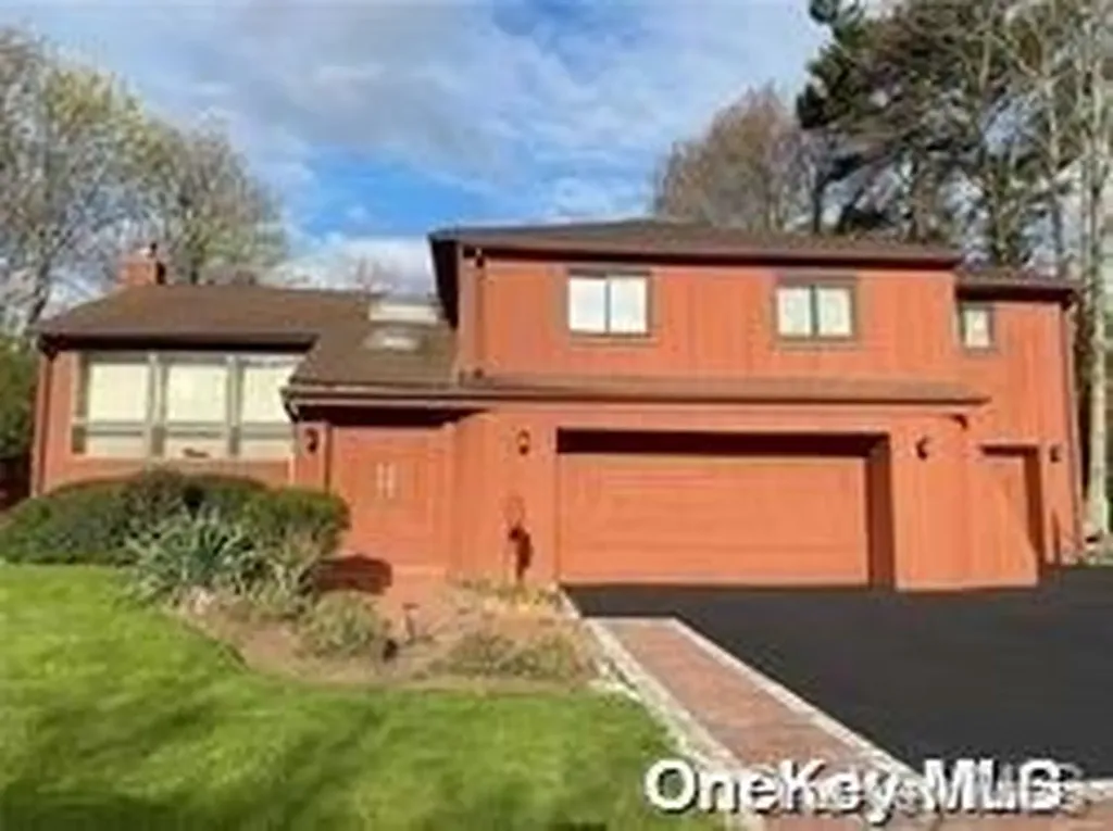 17 Kathleen Drive Syosset NY 11791