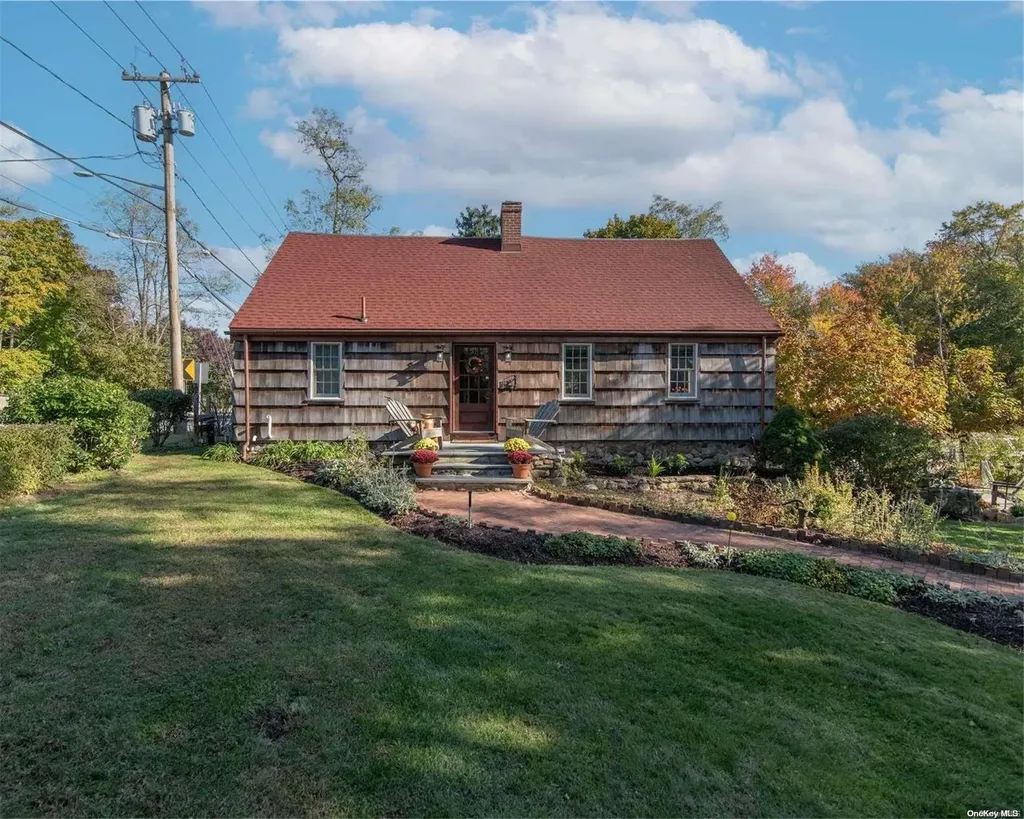 162 Main Street Yaphank NY 11980
