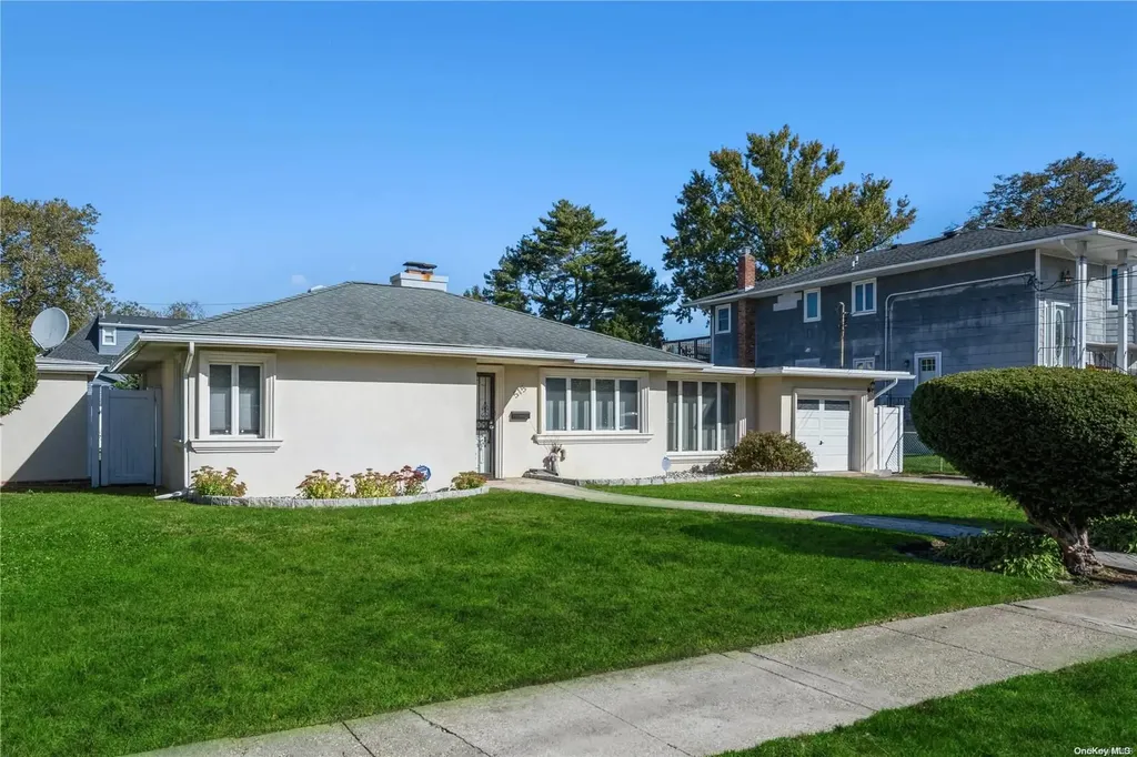 515 Summit Avenue Baldwin NY 11510