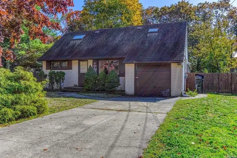 4 Krause Street Bay Shore NY 11706