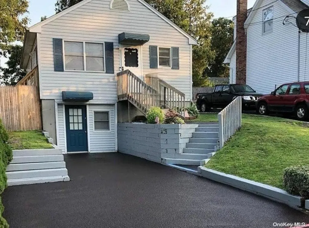 228 Hampton Avenue Mastic NY 11950