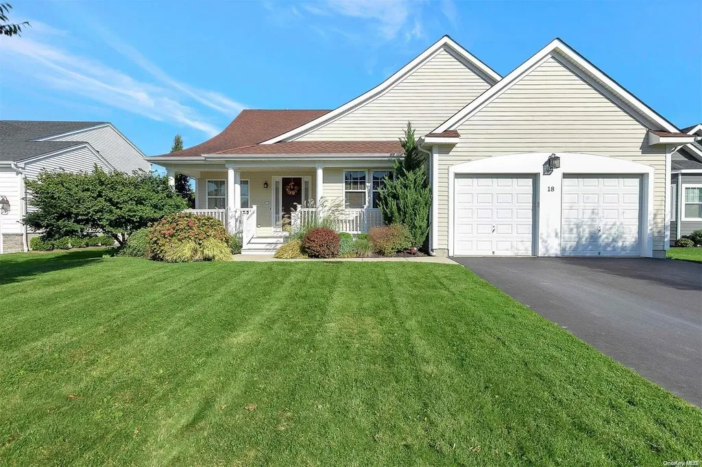 18 Tyler Drive Riverhead NY 11901