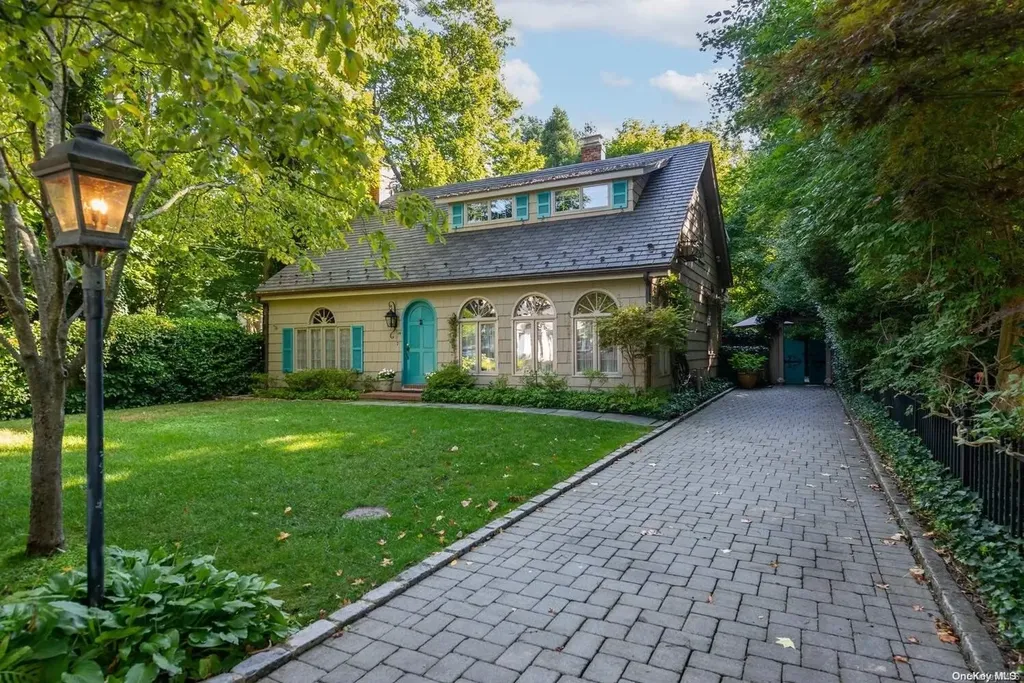 14 Egypt Lane Locust Valley NY 11560