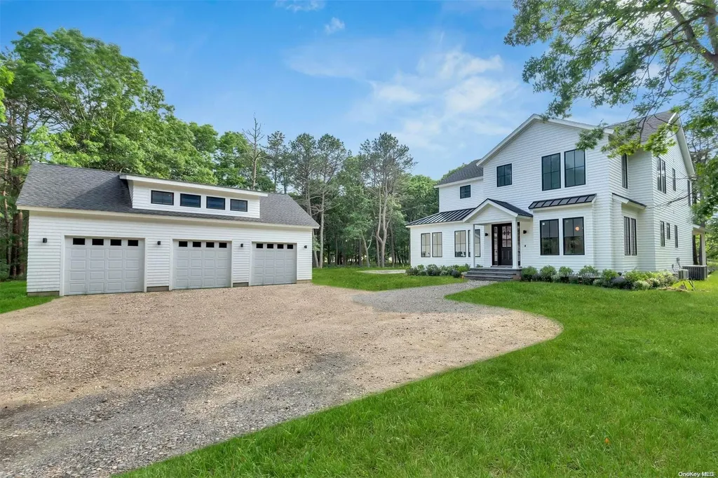 97 N Summit Boulevard Westhampton NY 11977