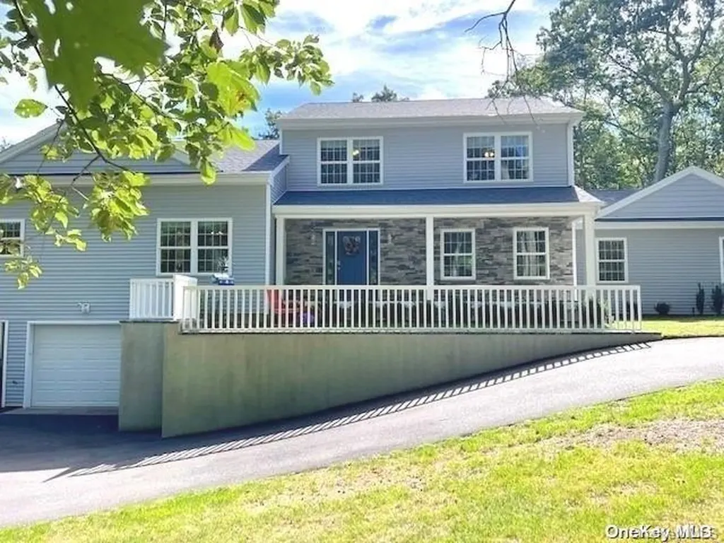 15 Dickerson Drive Shoreham NY 11786