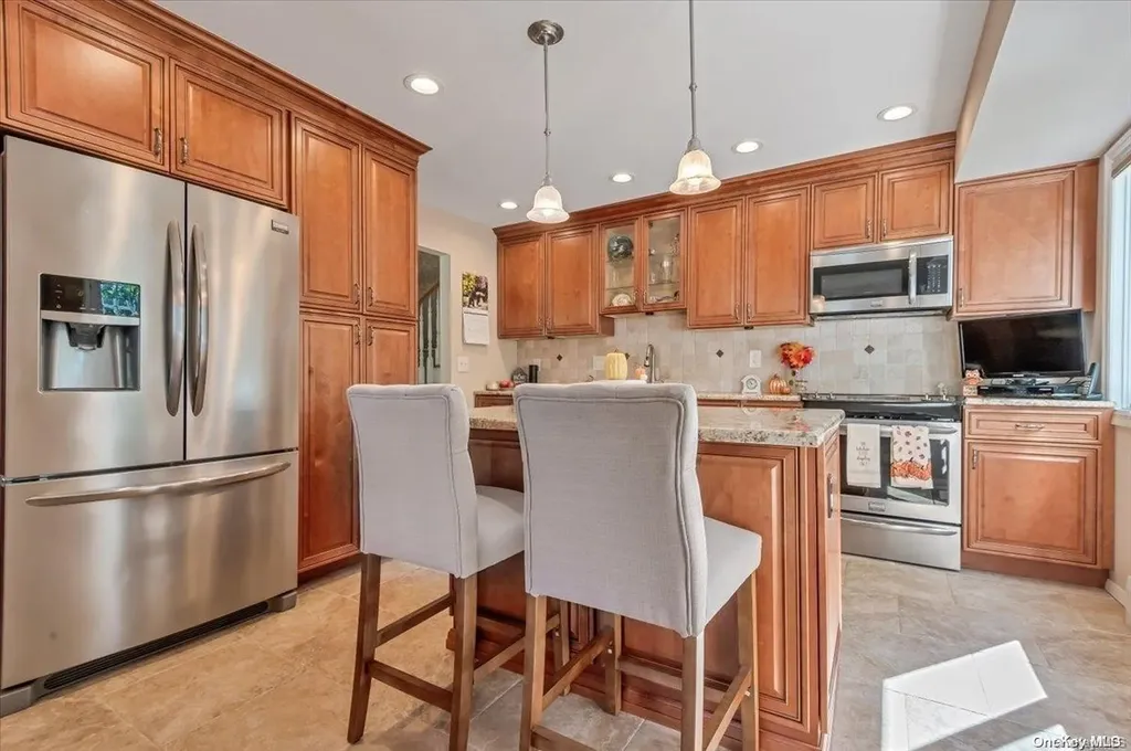 313 Cedar Avenue Islip NY 11751