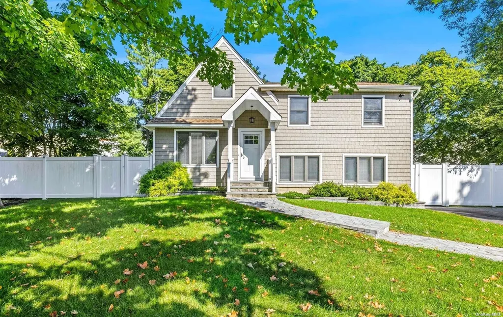 5 Ruby Lane Huntington Station NY 11746