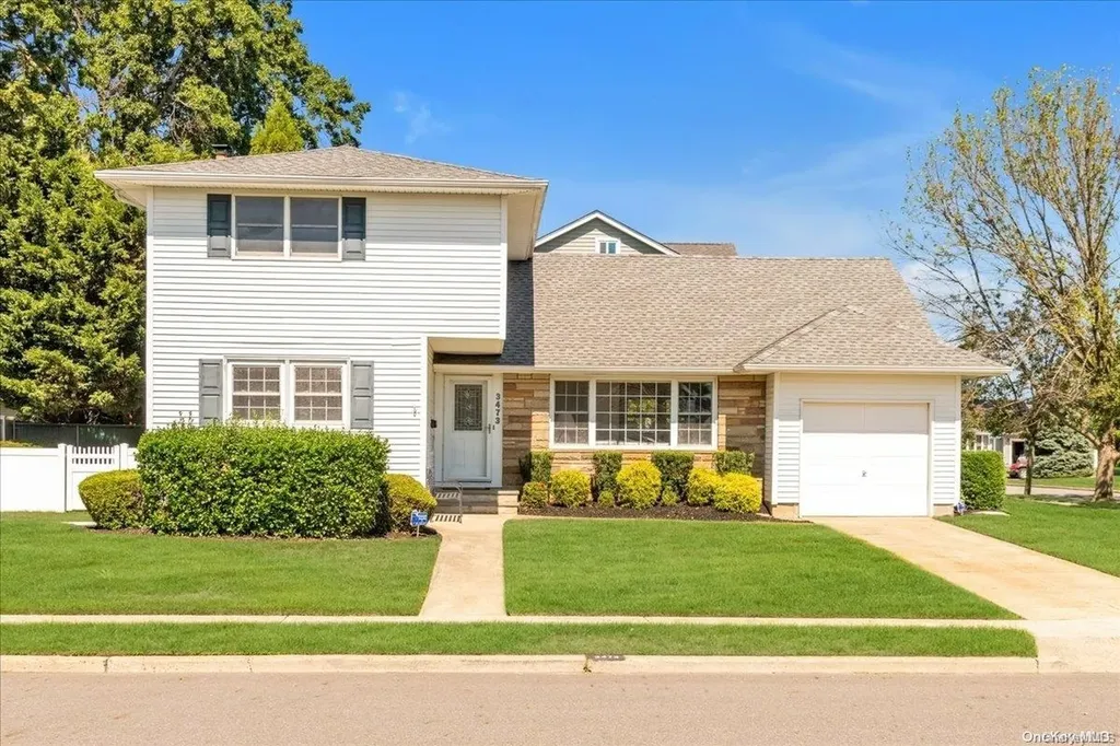 3473 Heather Lane Wantagh NY 11793