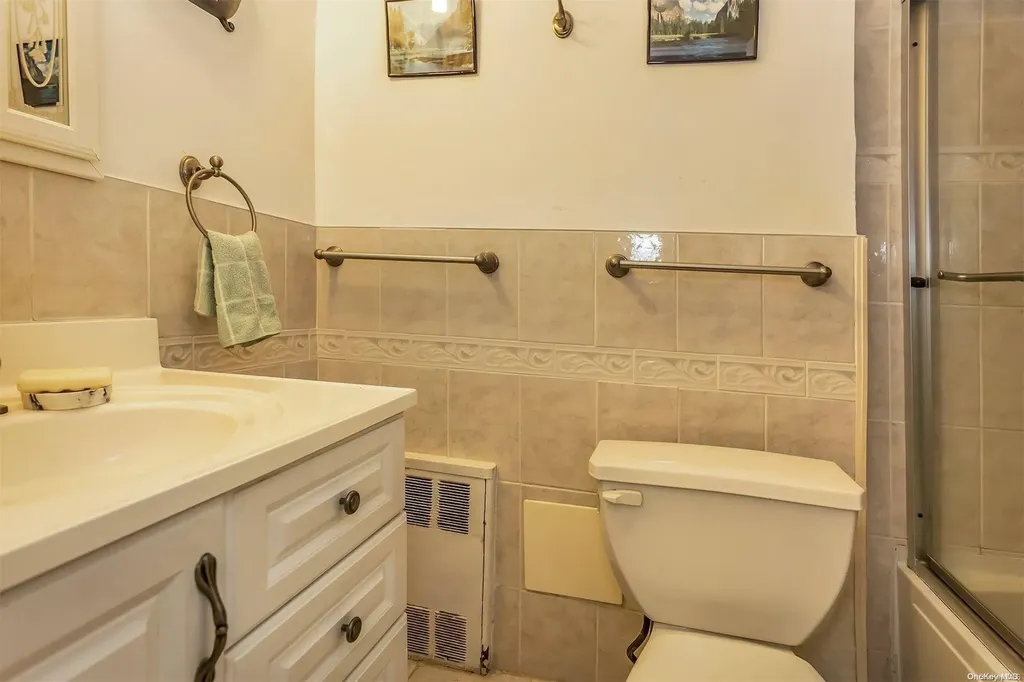 1204 E 84th Street Brooklyn NY 11236