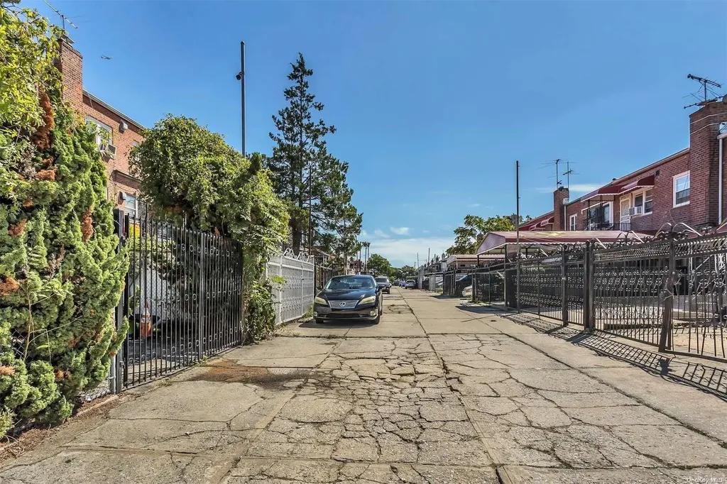 1204 E 84th Street Brooklyn NY 11236