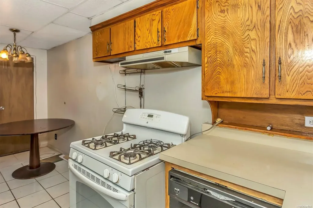 1204 E 84th Street Brooklyn NY 11236