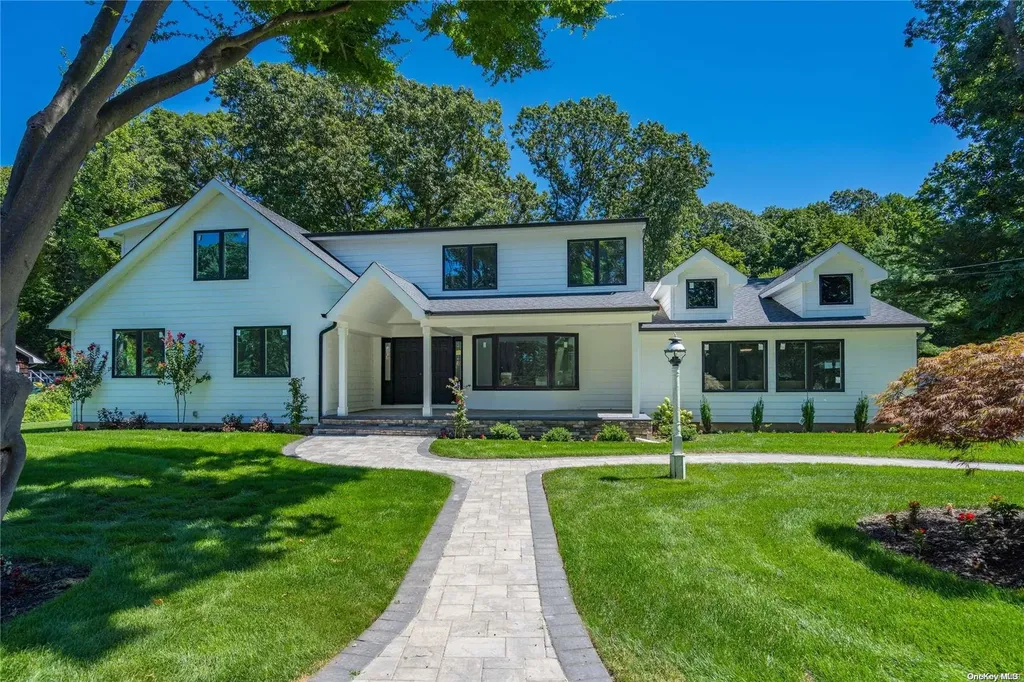 16 Spruce Park Syosset NY 11791