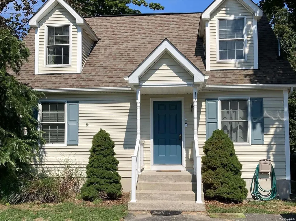 105 Argyle Avenue Selden NY 11784