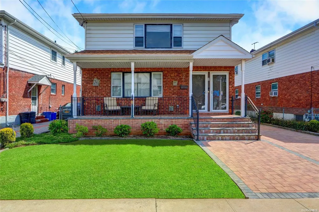 8 7th Street Valley Stream NY 11581