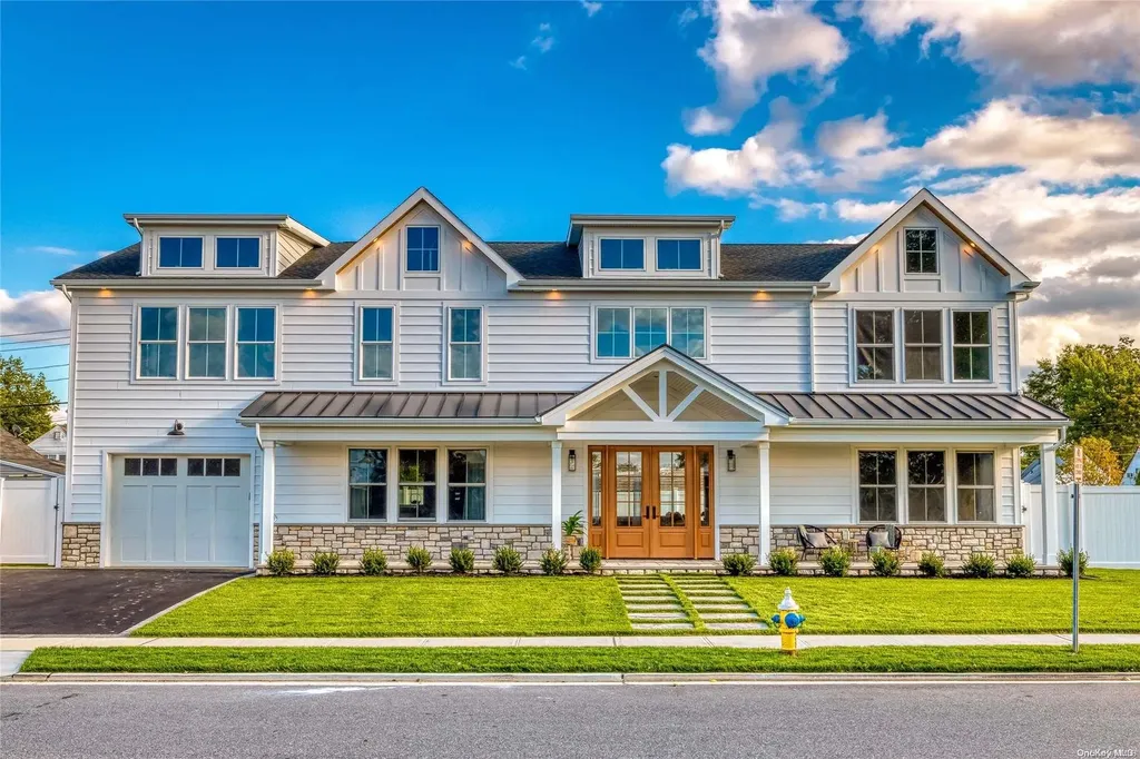 80 Land Lane Westbury NY 11590