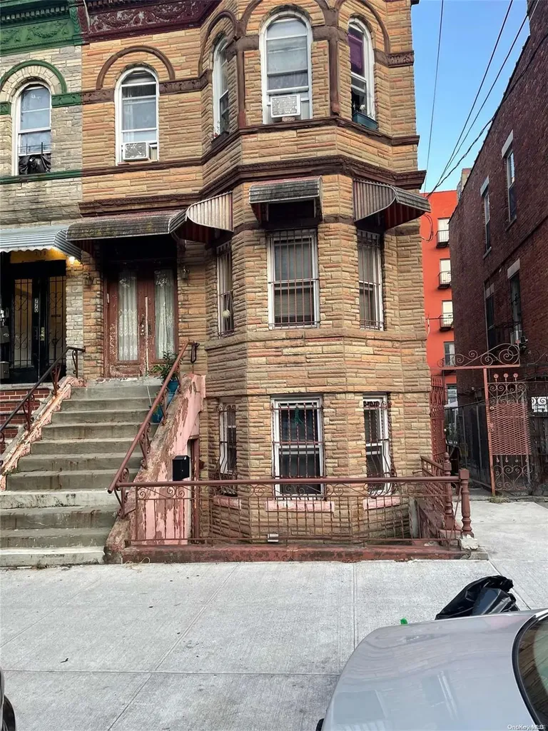 768 Beck Street Bronx NY 10455