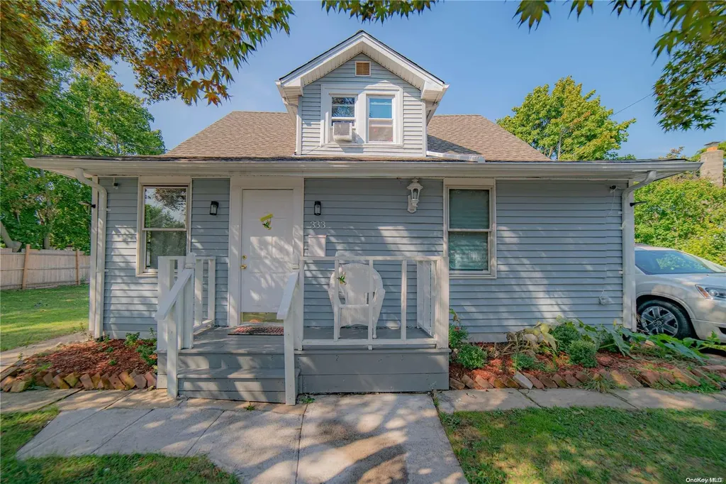 333 Smith Street Central Islip NY 11722