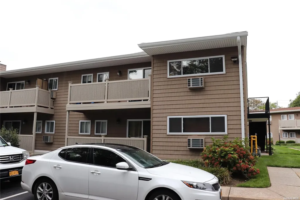 365 Route 111 Smithtown NY 11787