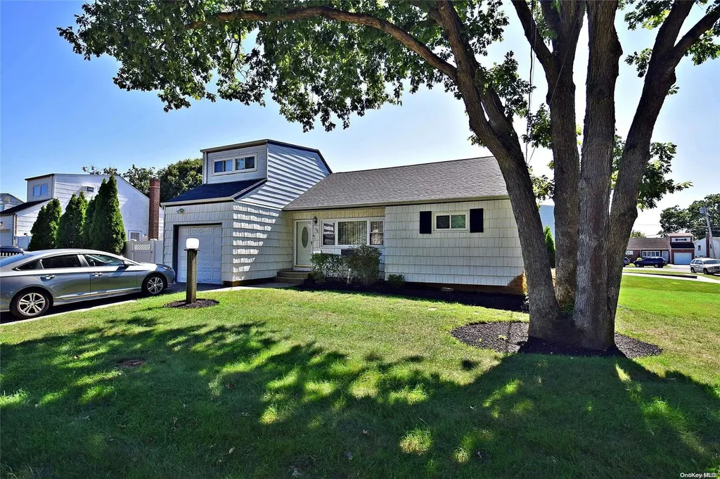 716 Nicolls Road Deer Park NY 11729