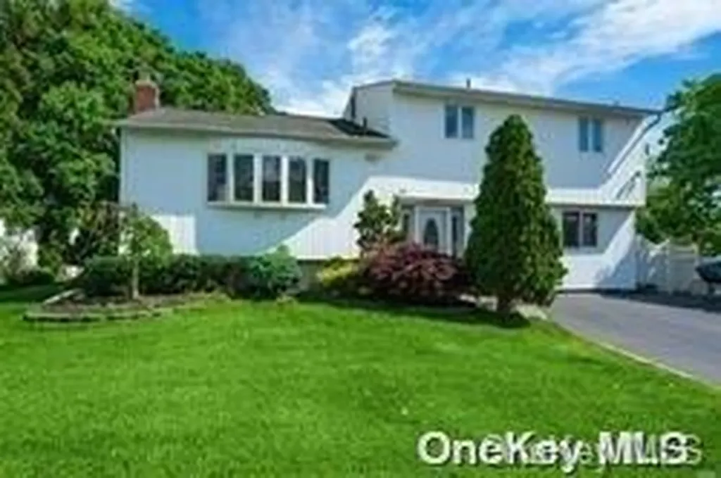 1 Holiday Park Drive Centereach NY 11720