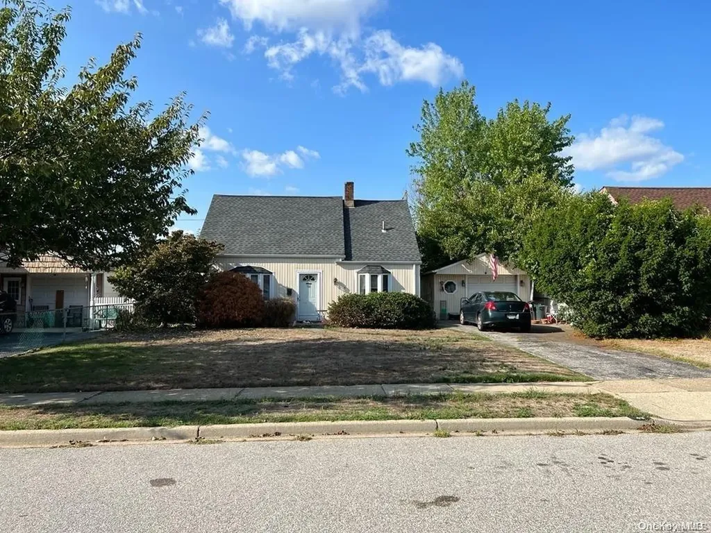 43 Silo Lane Levittown NY 11756