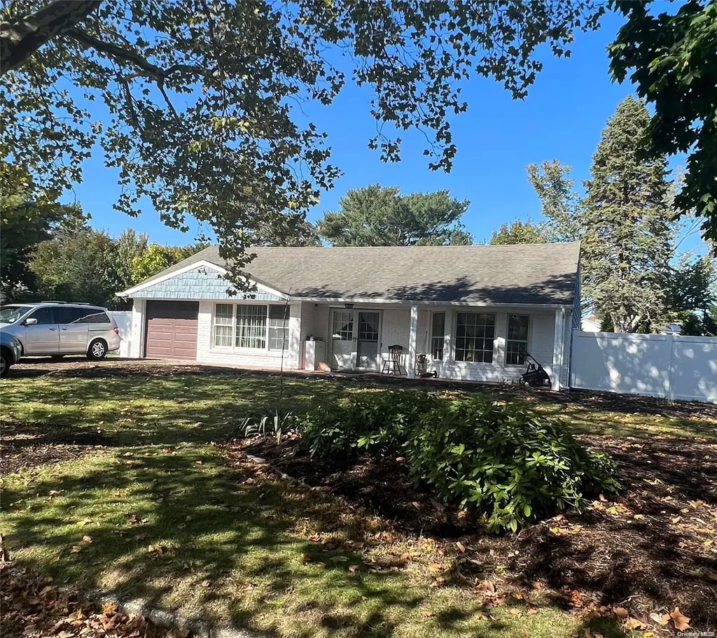 3 Theresa Court Patchogue NY 11772