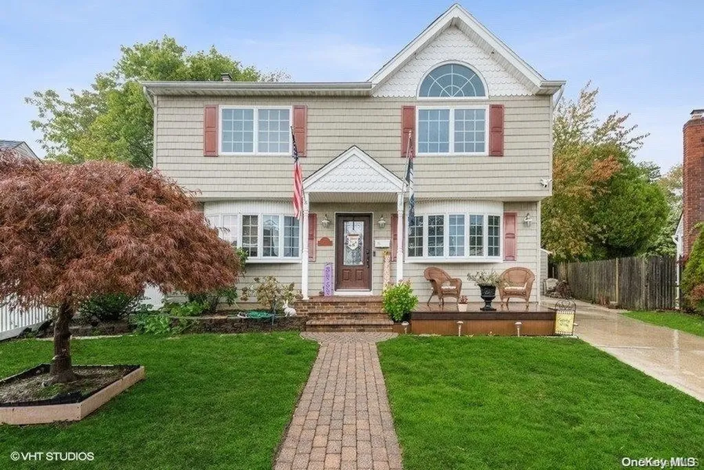 22 Carrie Avenue Bethpage NY 11714