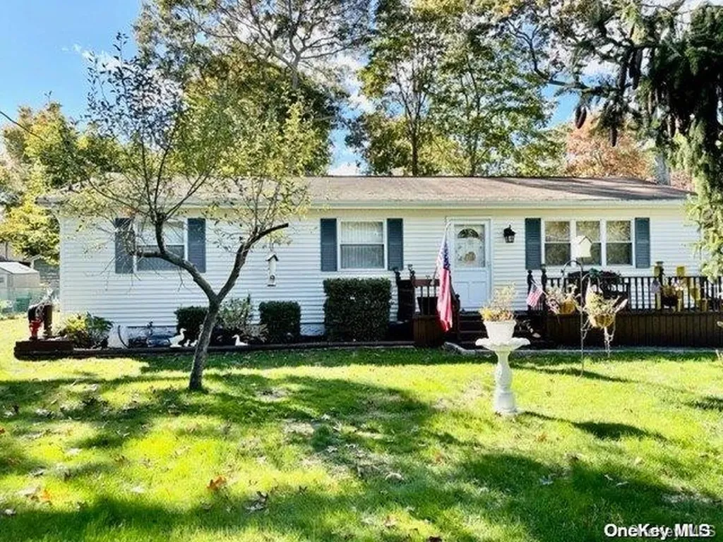 188 Washington Drive Mastic Beach NY 11951