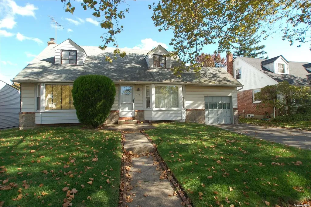 178 Marcus Avenue New Hyde Park NY 11040
