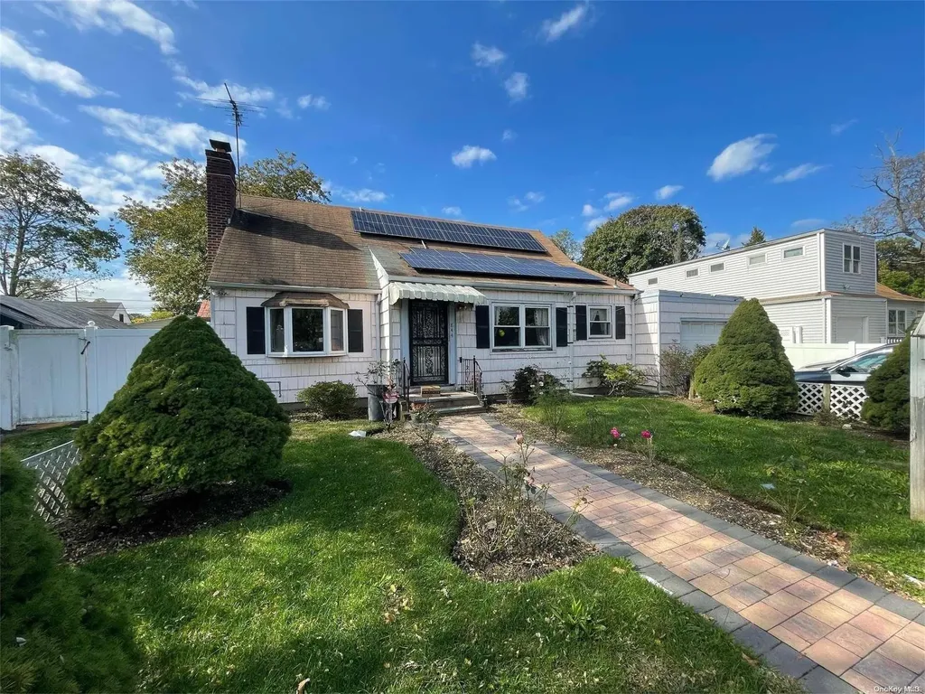 844 Broadway Amityville NY 11701