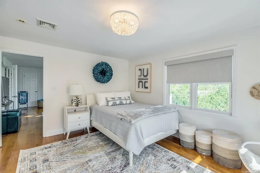 25 Exchange Westhampton Beach NY 11978