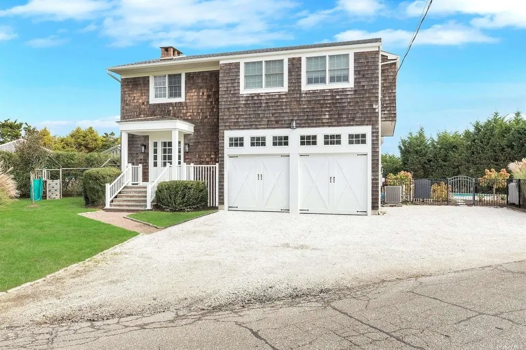 25 Exchange Westhampton Beach NY 11978