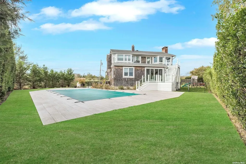 25 Exchange Westhampton Beach NY 11978