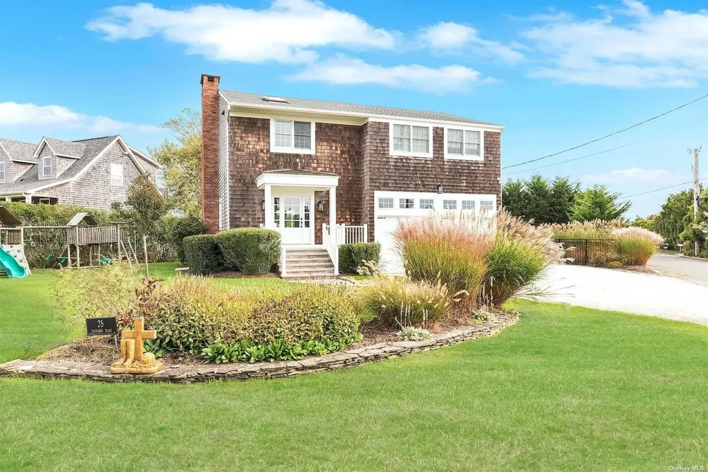25 Exchange Westhampton Beach NY 11978