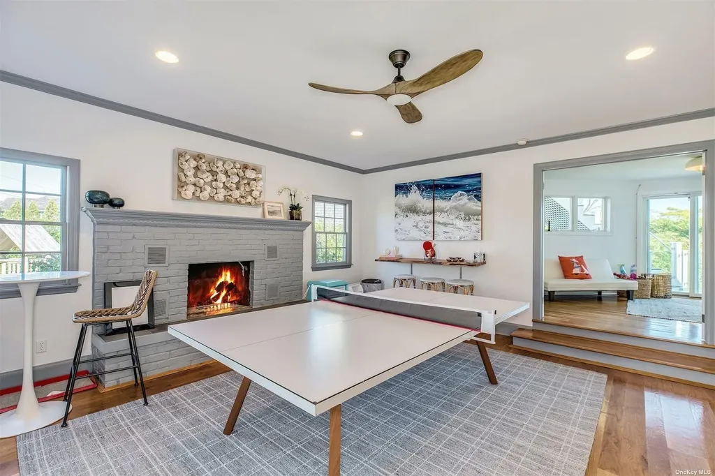 25 Exchange Westhampton Beach NY 11978
