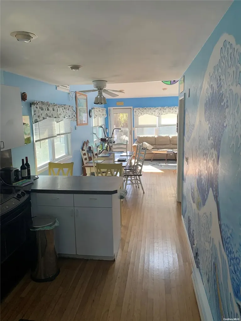 139 Bungalow Walk Ocean Beach NY 11770
