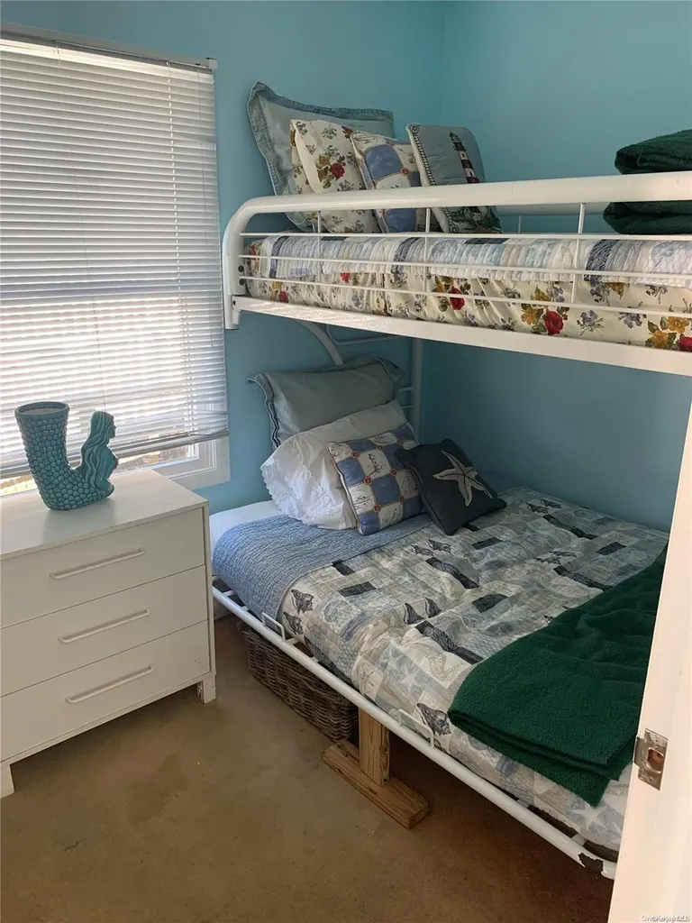 139 Bungalow Walk Ocean Beach NY 11770